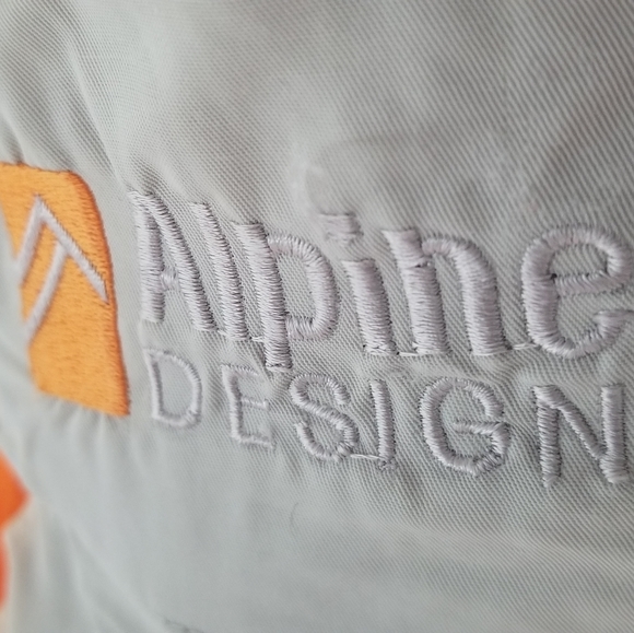 Ski, Snowboarding Jacket - Picture 3 of 4